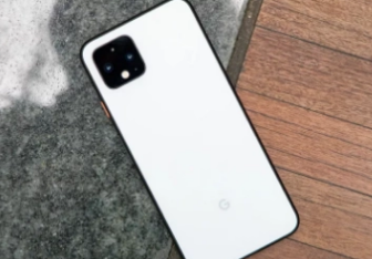 谷歌Pixel6a铝制假人出现以显示手机的尺寸和形状